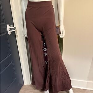 AKIRA Chocolate Ruched Back Wide-Leg Pants - 1X